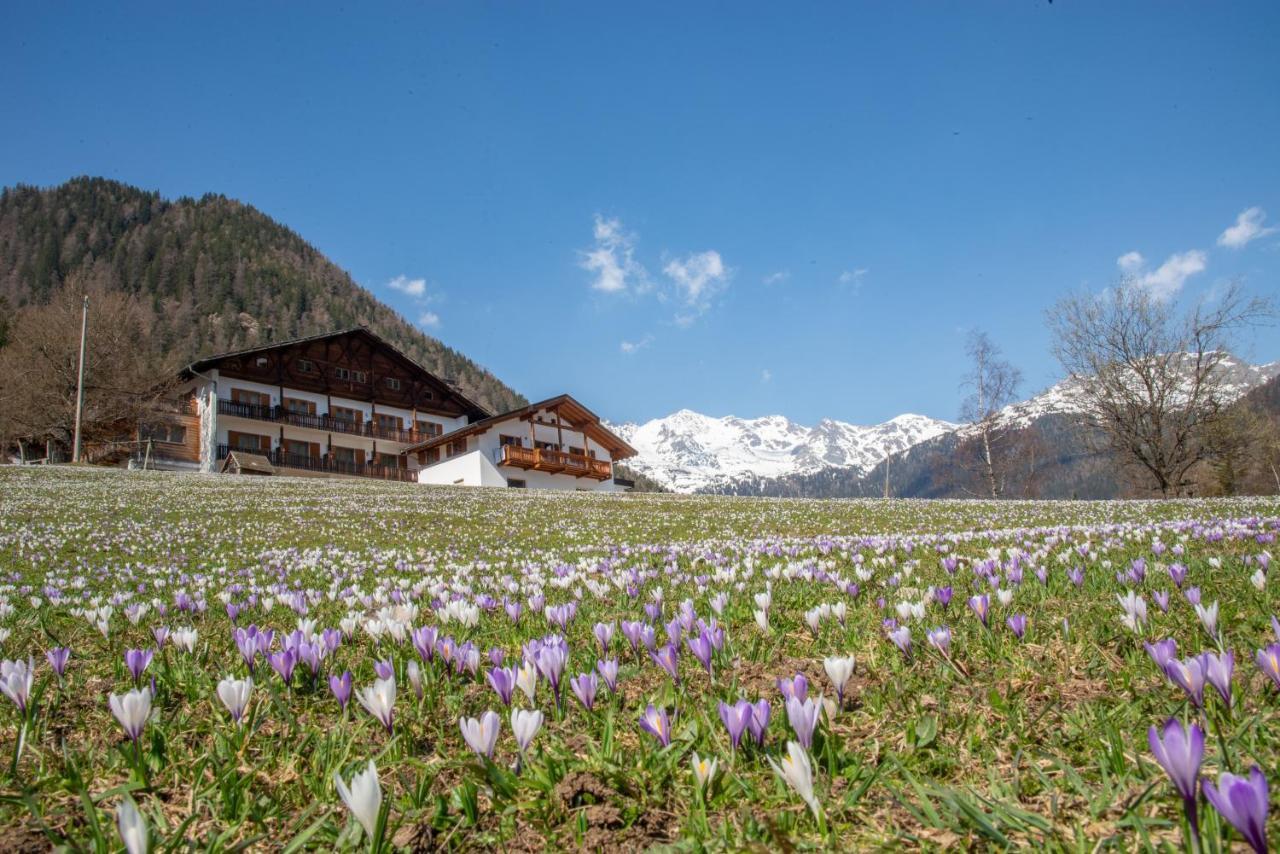 Hotel Ultnerhof St. Gertraud im Ultental Exterior foto