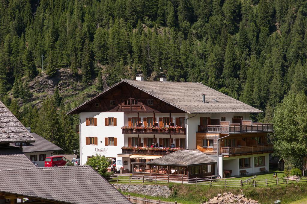 Hotel Ultnerhof St. Gertraud im Ultental Exterior foto